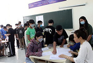 Hơn 400 học sinh, sinh viên đăng ký hệ 9+ song bằng và hệ cao đẳng đã xác nhận nhập học tại Trường Cao đẳng Điện tử – Điện lạnh Hà Nội