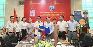 Lễ ký kết hợp tác giữa Nhà trường với Công ty cổ phần đào tạo huấn luyện nghiệp vụ hàng không việt nam