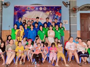 Câu lạc bộ Thanh niên tình nguyện tổ chức Chương trình “Trung thu cho em”