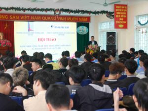 Hội thảo giới thiệu Công nghệ điều hòa không khí DAIKIN – nhiều cơ hội cho sinh viên ngành KTML&ĐHKK
